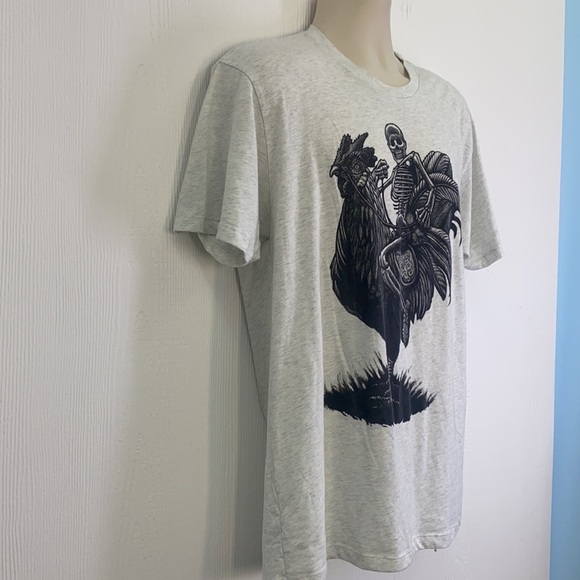 Curbside - Skeleton Riding A Rooster Short Sleeve T Shirt Size Large - Picture 4 of 9